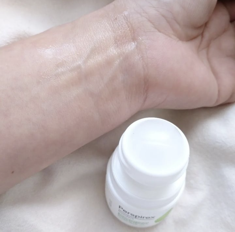 パースピレックス 20ml 超敏感肌用 コンフォート デンマーク製 正規品 国内発送料 無料 超絶人気デオドラントシリーズ ロールオン タイプ 海外人気 制汗剤 Perspirex
