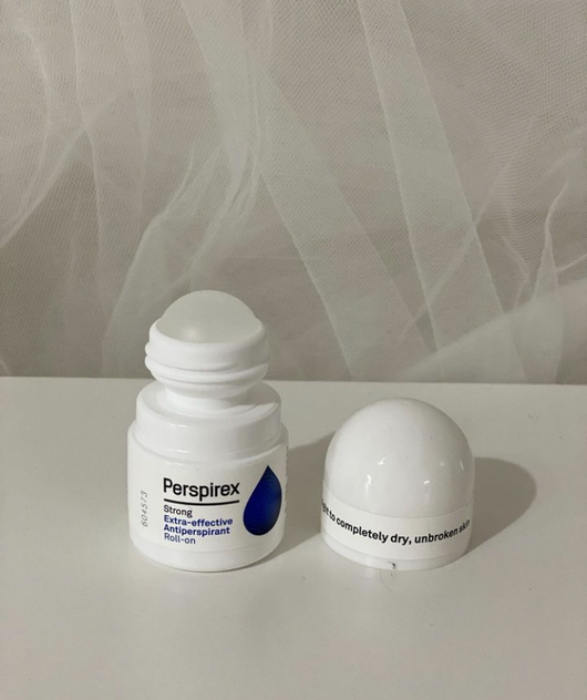 パースピレックス 20ml 普通肌用 ストロング 3個セット デンマーク製 正規品 国内発送料 無料 超絶人気デオドラントシリーズ ロールオン タイプ 海外人気 制汗剤 Perspirex